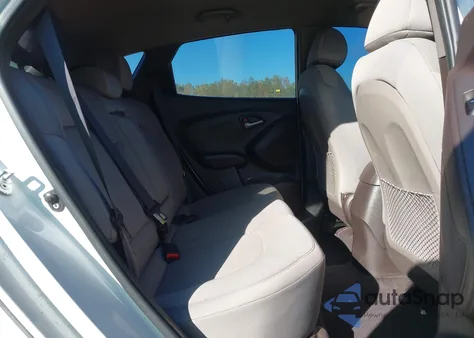 2015 Hyundai Tucson Gls from USA, damaged, VIN KM8JTCAF7FU960011